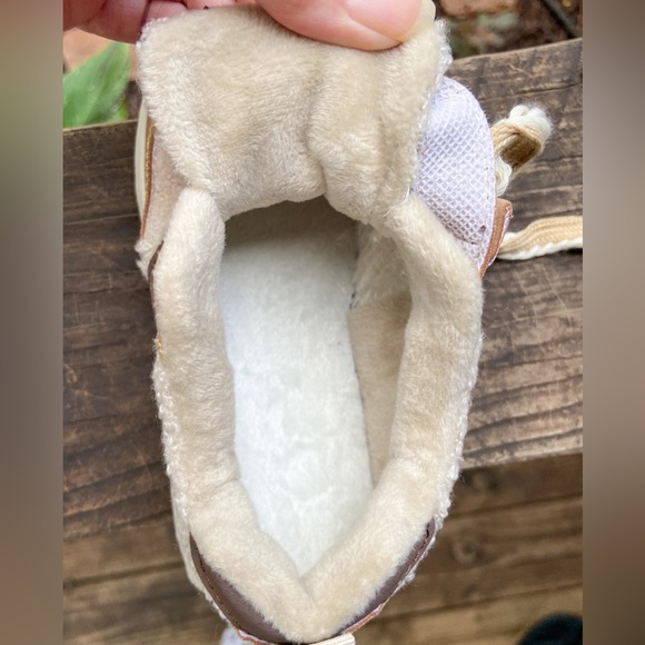 KEKEL Kids SOFT Leather Sports Sneakers Fur Lining. Size 13 Girls/Gender Neutral - Picture 8 of 13